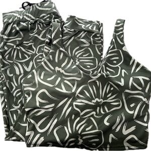 NWOT POP Fit 3x Jogger and Sports Bra Set